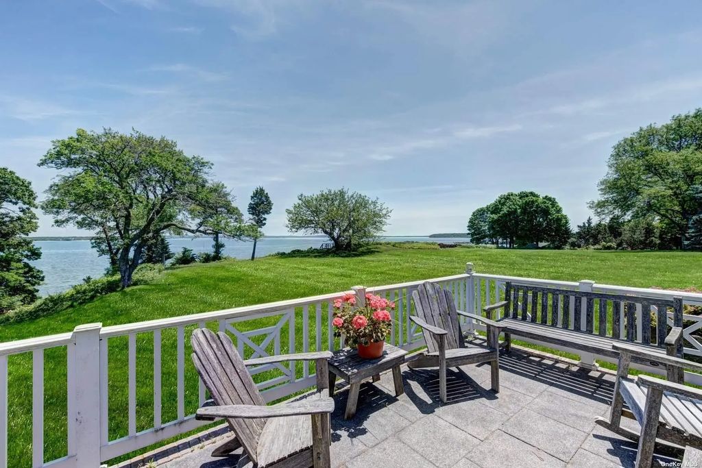 199 Old Harbor Road, New Suffolk