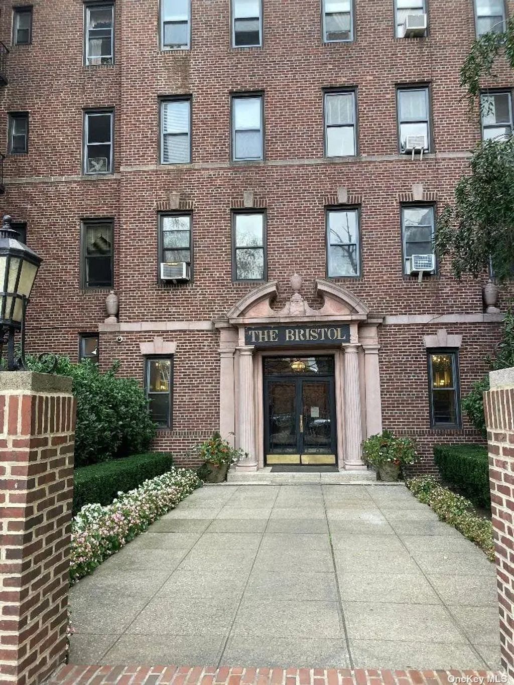 78-14 Austin Street # 4g, Forest Hills