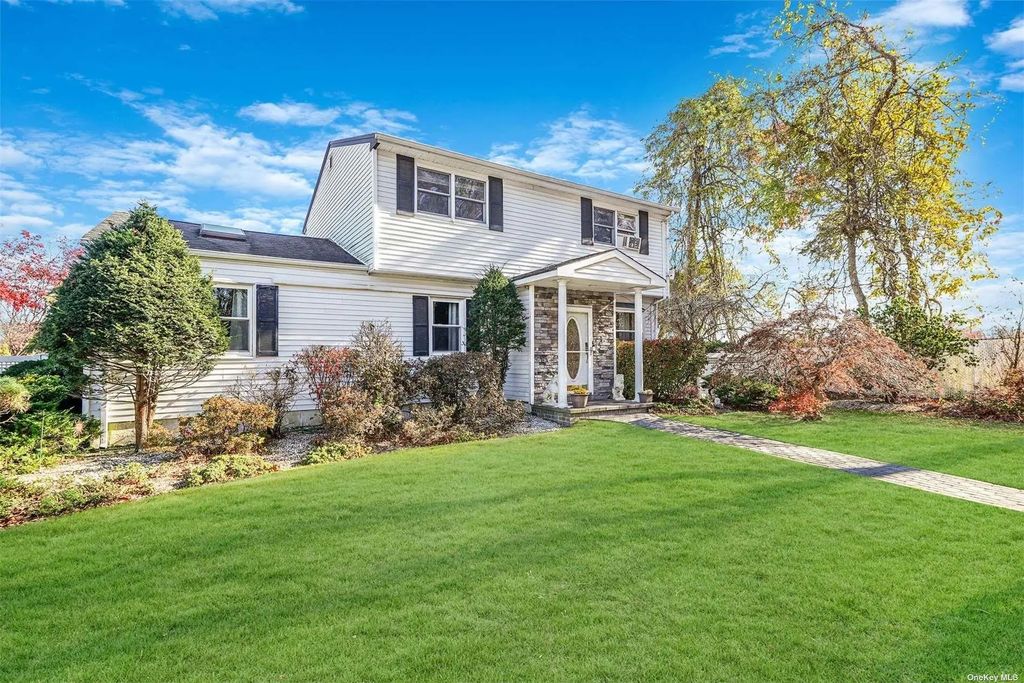 10 Marchant Drive, Saint James