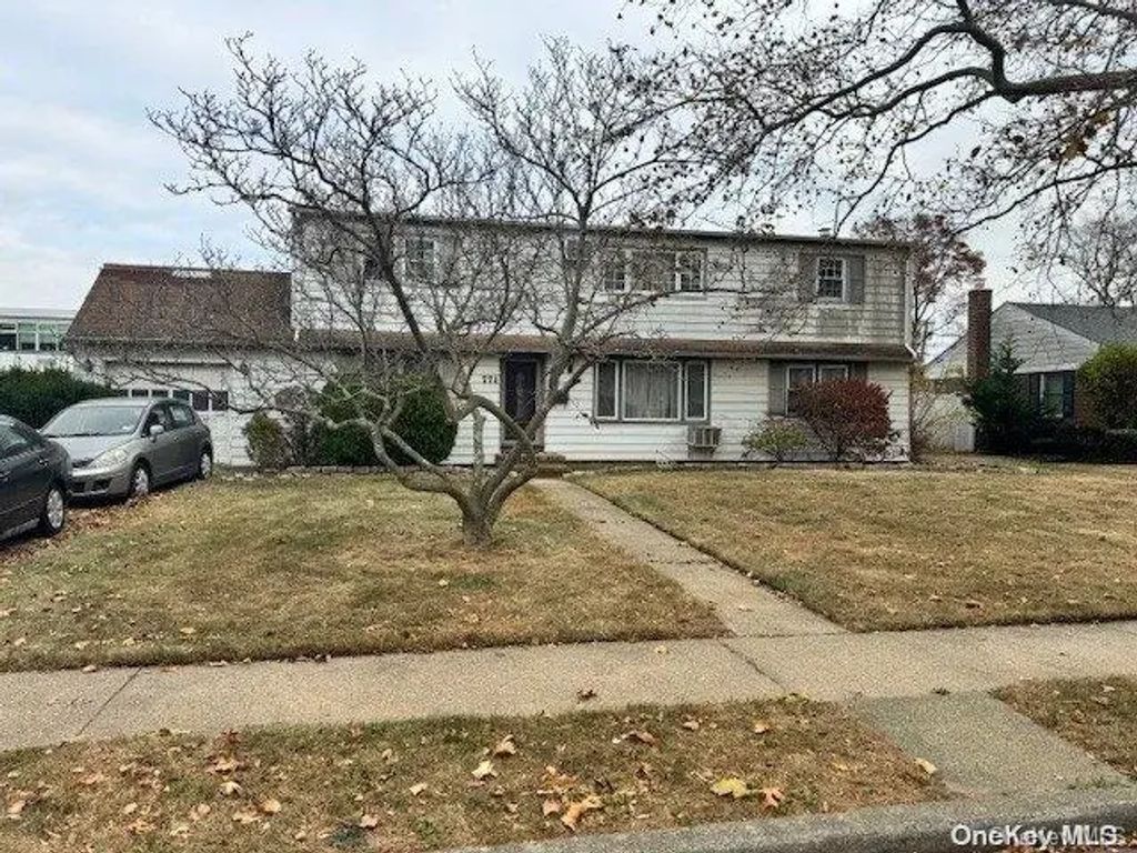 771 Maple, West Hempstead