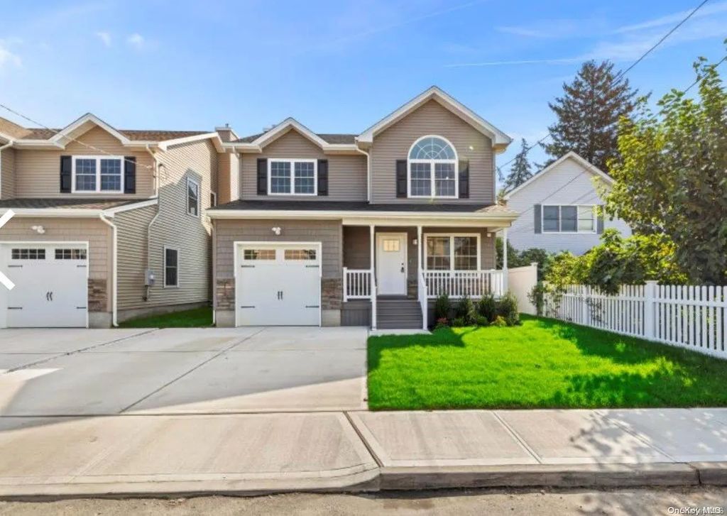 85 Beechwood Avenue, Roosevelt