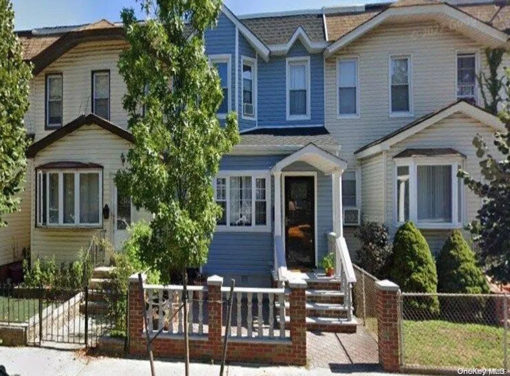 107-27 109th Street, Richmond Hill S.
