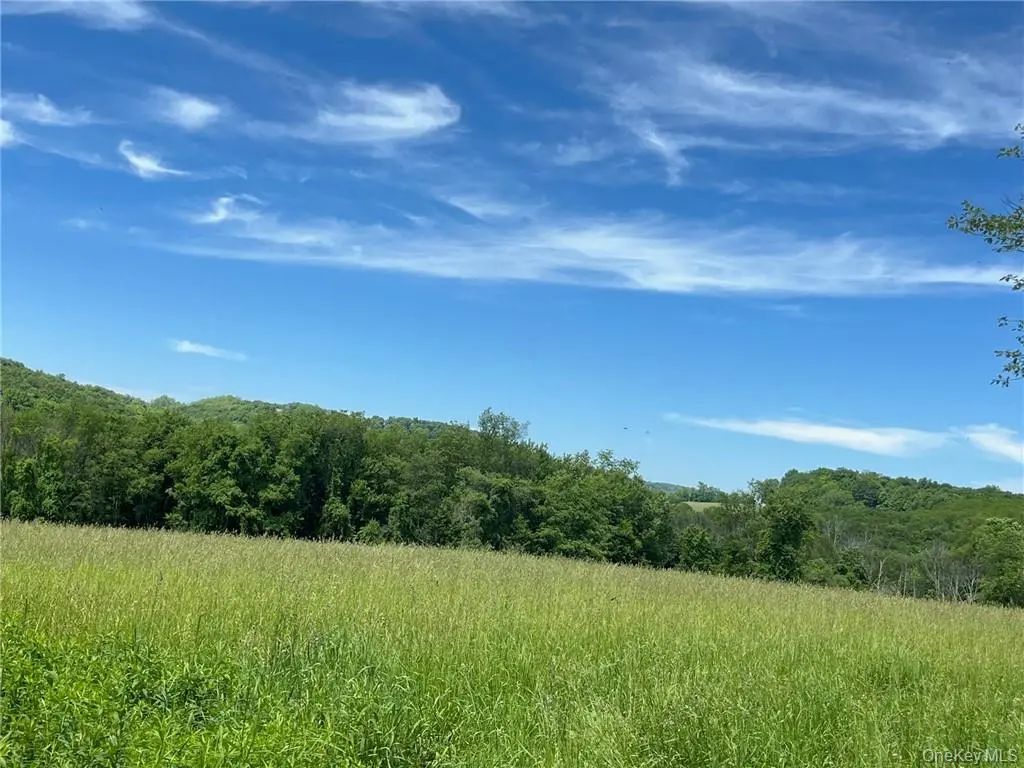 Perrys Corners Road, Amenia