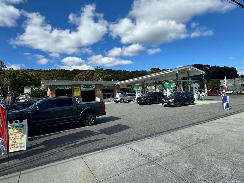 703 Walt Whitman Road, Melville