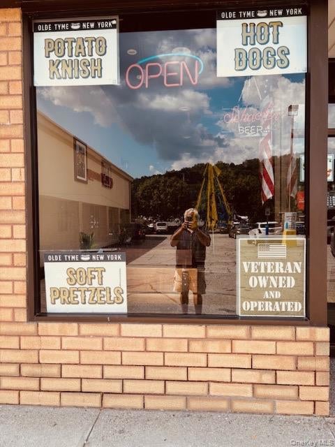 Photo of Listing #900352