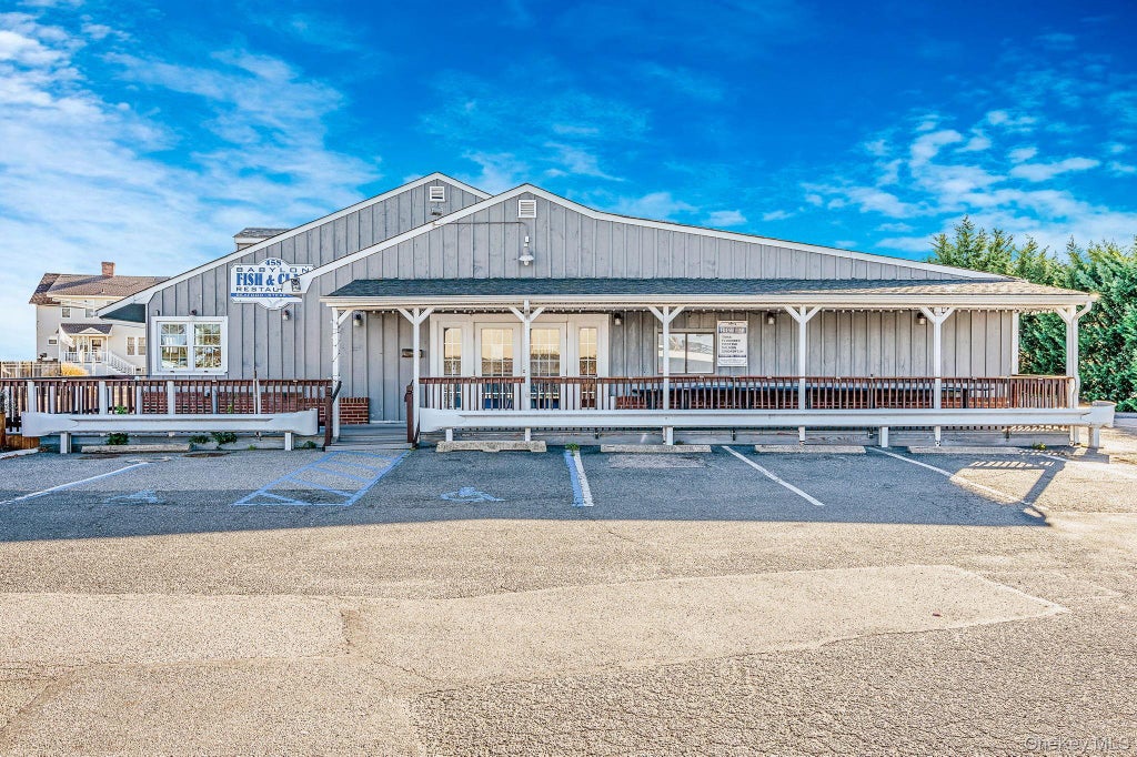 458 Fire Island Avenue, Babylon