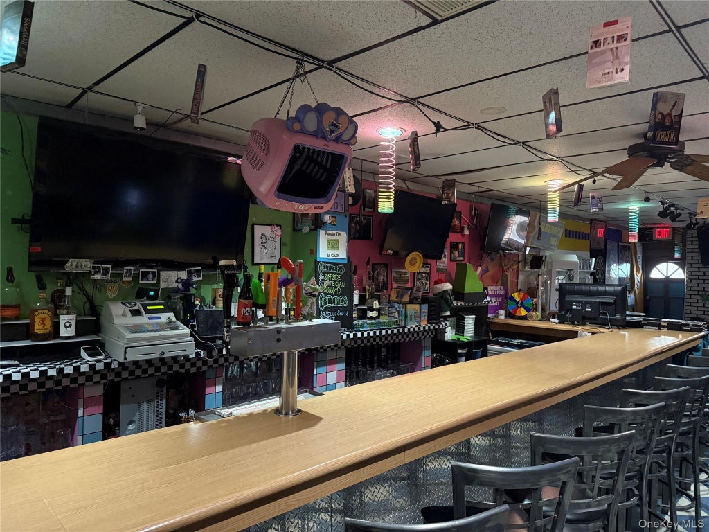 380 N Wantagh Ave, Bethpage