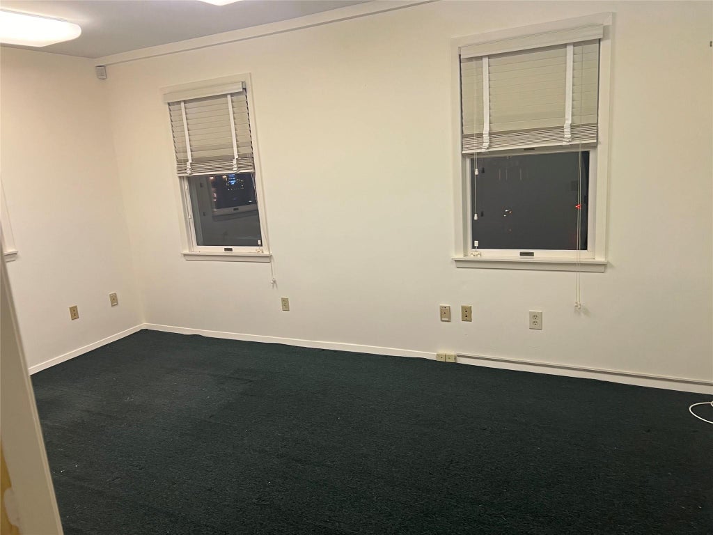 1 of 4 - 186 Main St., Smithtown, NY