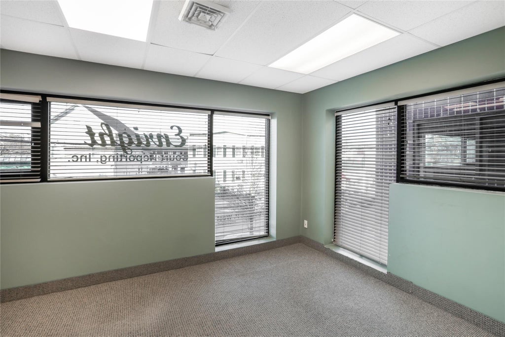 4 of 8 - 100 Main St. # 202, Sayville, NY