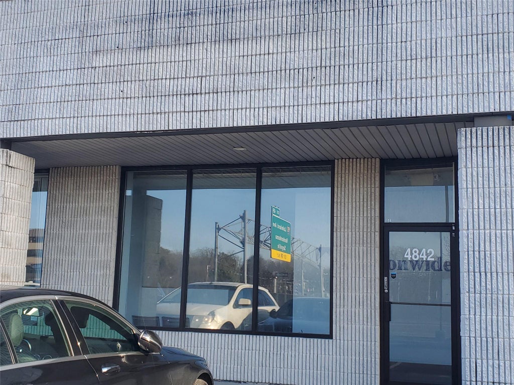 1 of 7 - 4842 Sunrise Highway, Sayville, NY