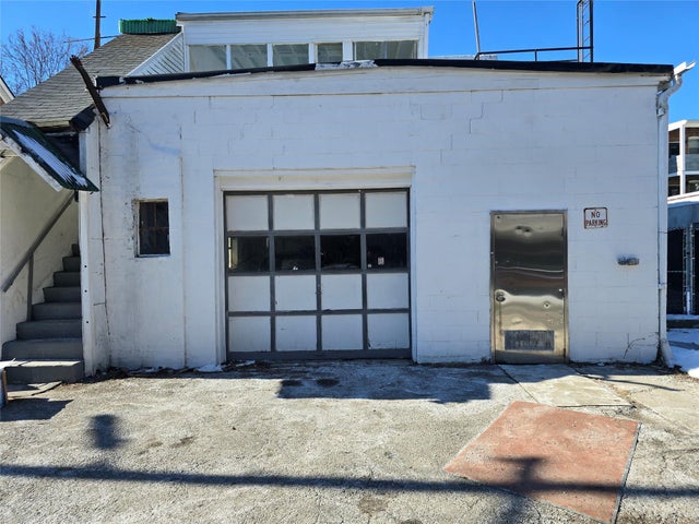 8 Mount Carmel Place, Poughkeepsie