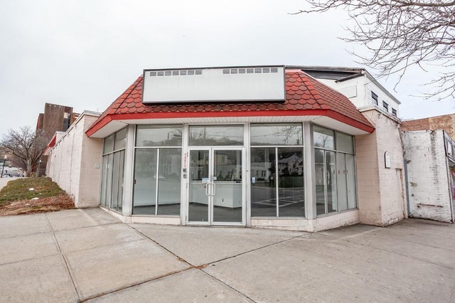 Photo of Listing #841042