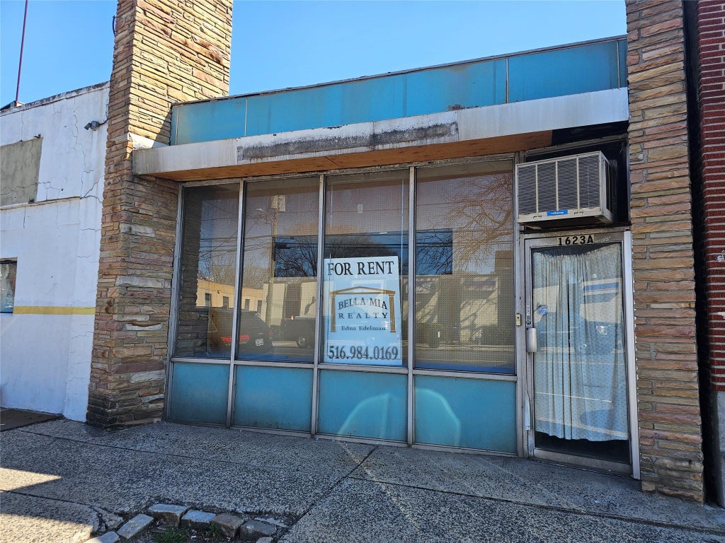 1 of 8 - 1623 Grand Avenue, Baldwin, NY