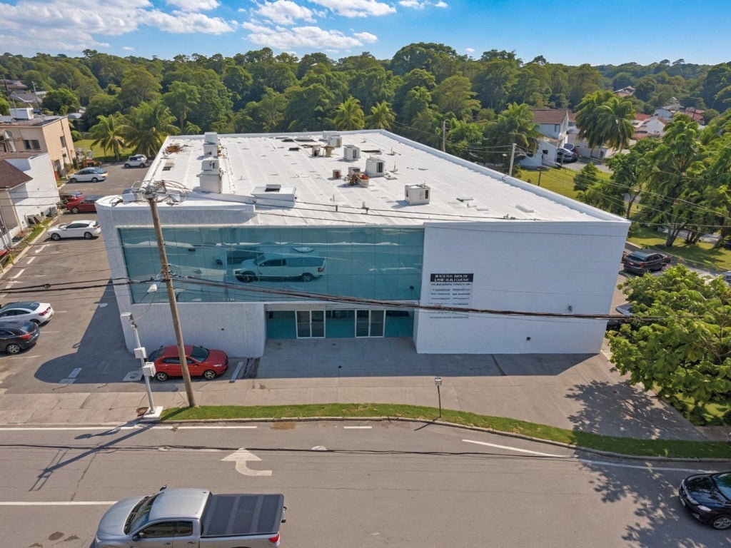 1097 Old Country Road # 103, Plainview