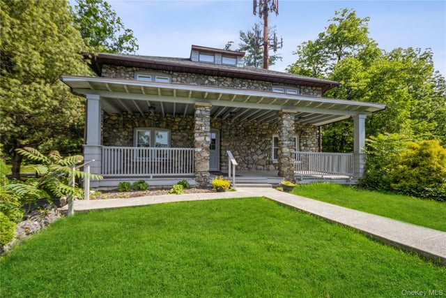 Photo of Listing #903440