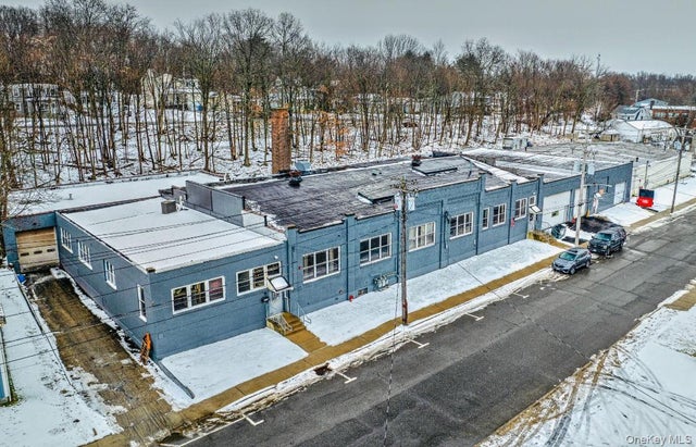 105 Sprague Avenue, Middletown