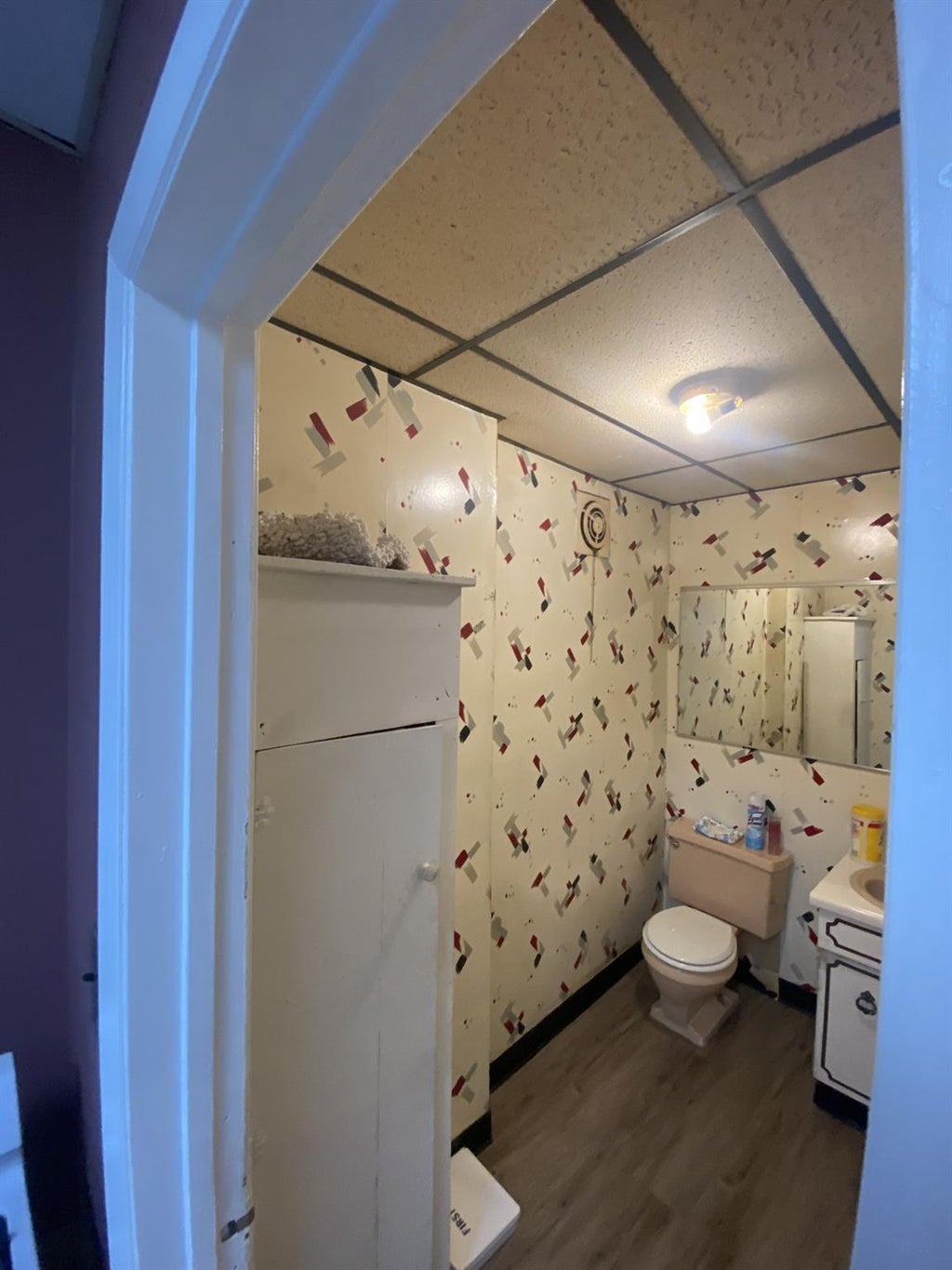 9 of 15 - 917 Hempstead Turnpike, Franklin Square, NY