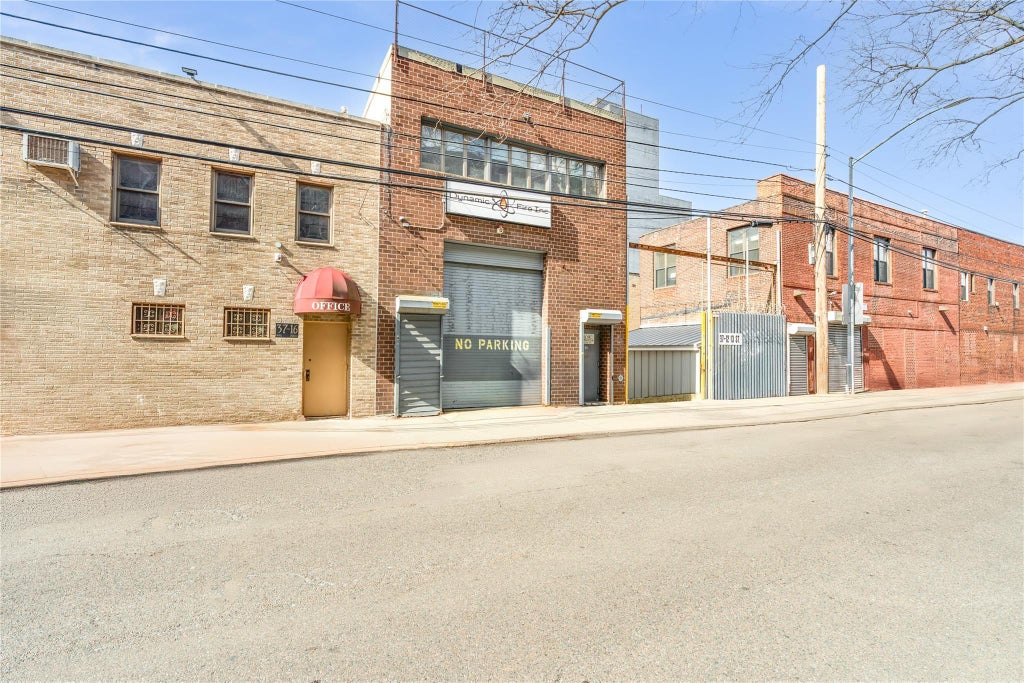 1 of 32 - 37-14 13th Street, Long Island City, NY