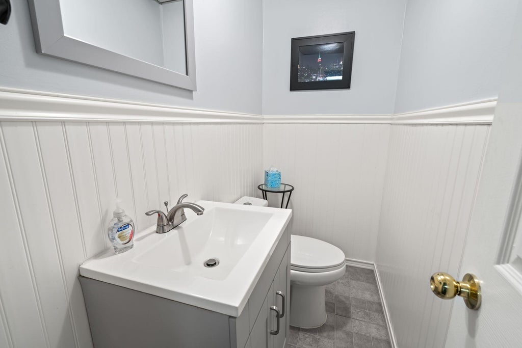 9 of 31 - 312 Larkfield Road, East Northport, NY
