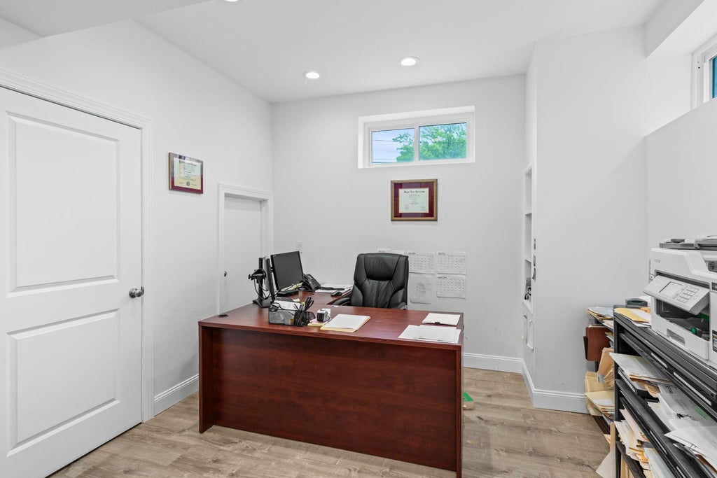 20 of 31 - 312 Larkfield Road, East Northport, NY