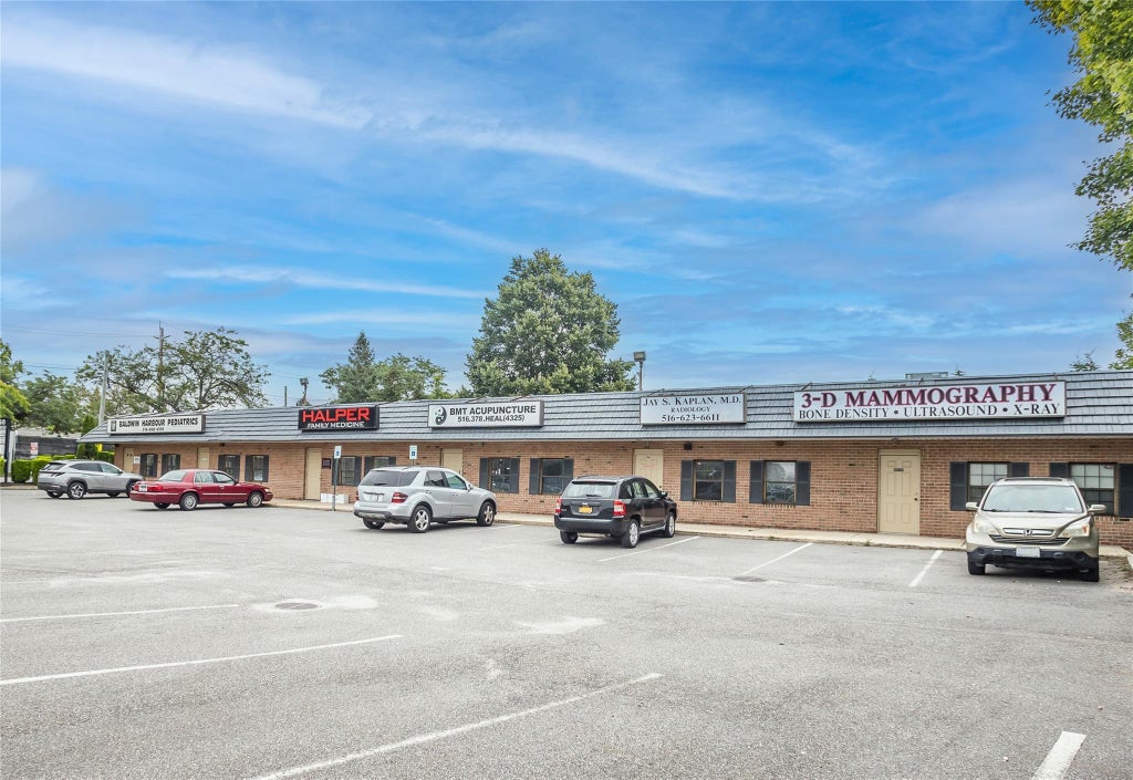 1 of 14 - 860 Atlantic, Baldwin, NY