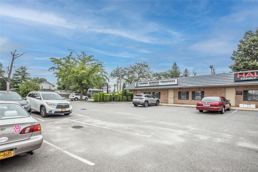 11 of 14 - 860 Atlantic, Baldwin, NY