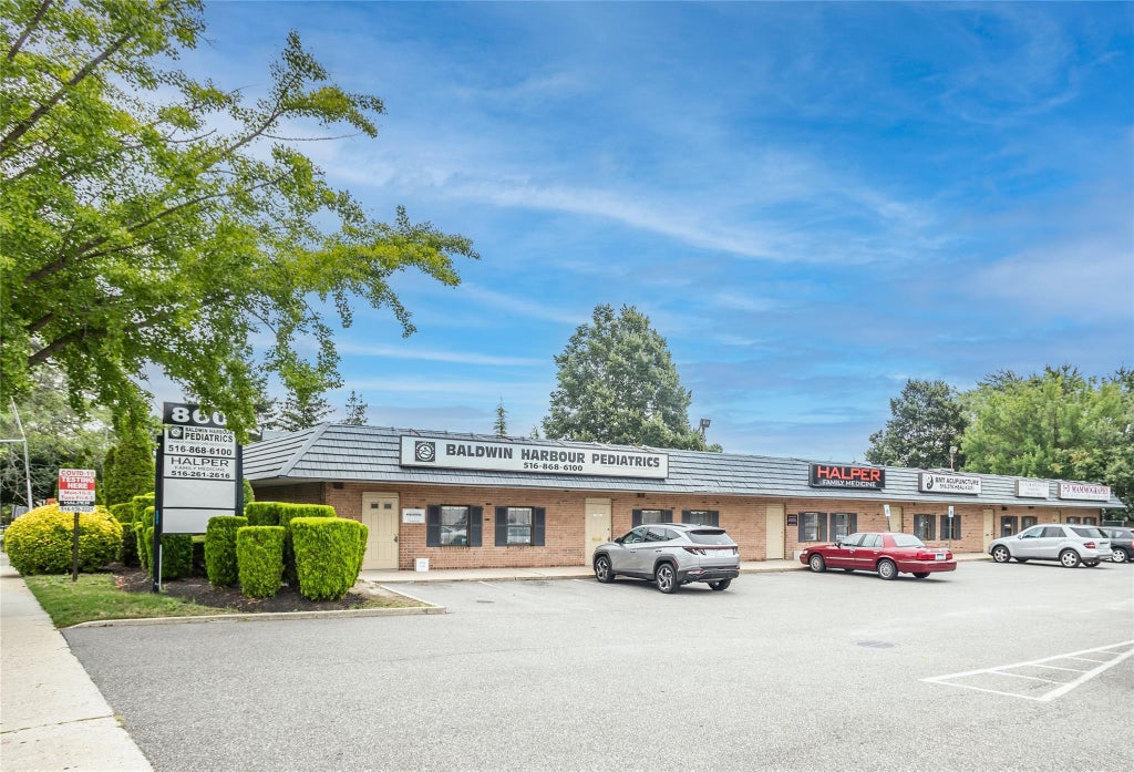 1 of 14 - 860 Atlantic, Baldwin, NY