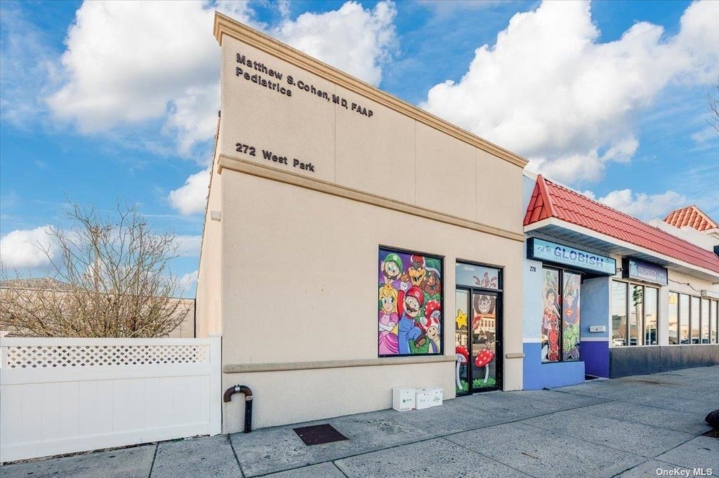 1 of 30 - 272 Park Avenue, Long Beach, NY
