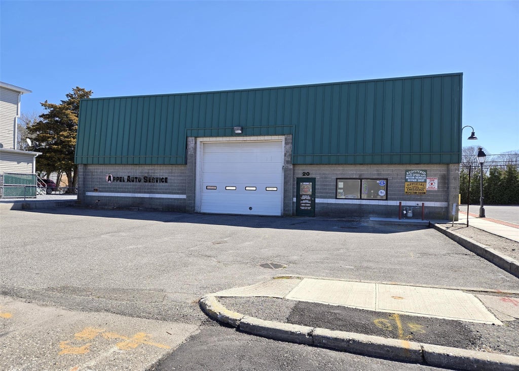 20 Linden Place, Port Jefferson