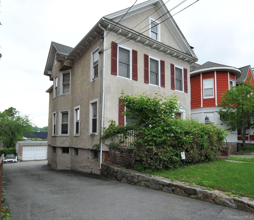 99 Croton Avenue, Ossining