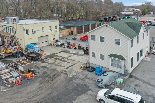 88 Monhagen Avenue, Middletown