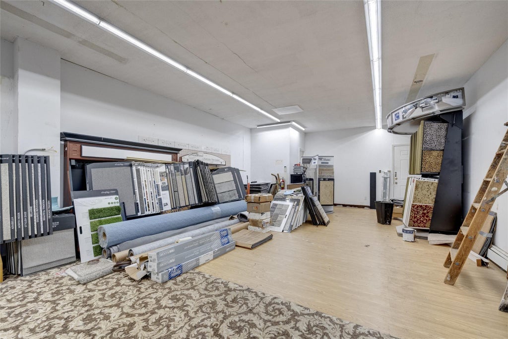 9 of 27 - 349 - 353 Hempstead Avenue, West Hempstead, NY