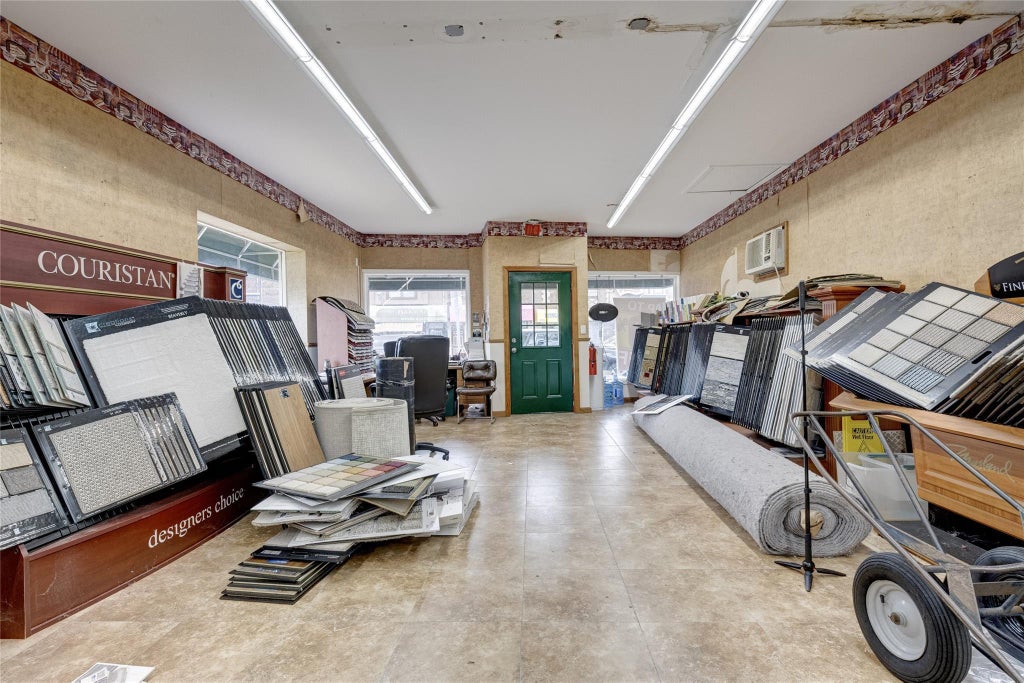 11 of 27 - 349 - 353 Hempstead Avenue, West Hempstead, NY