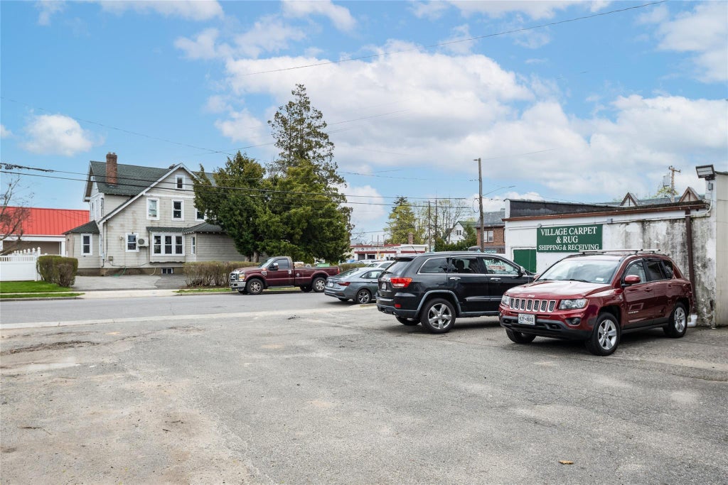 20 of 27 - 349 - 353 Hempstead Avenue, West Hempstead, NY