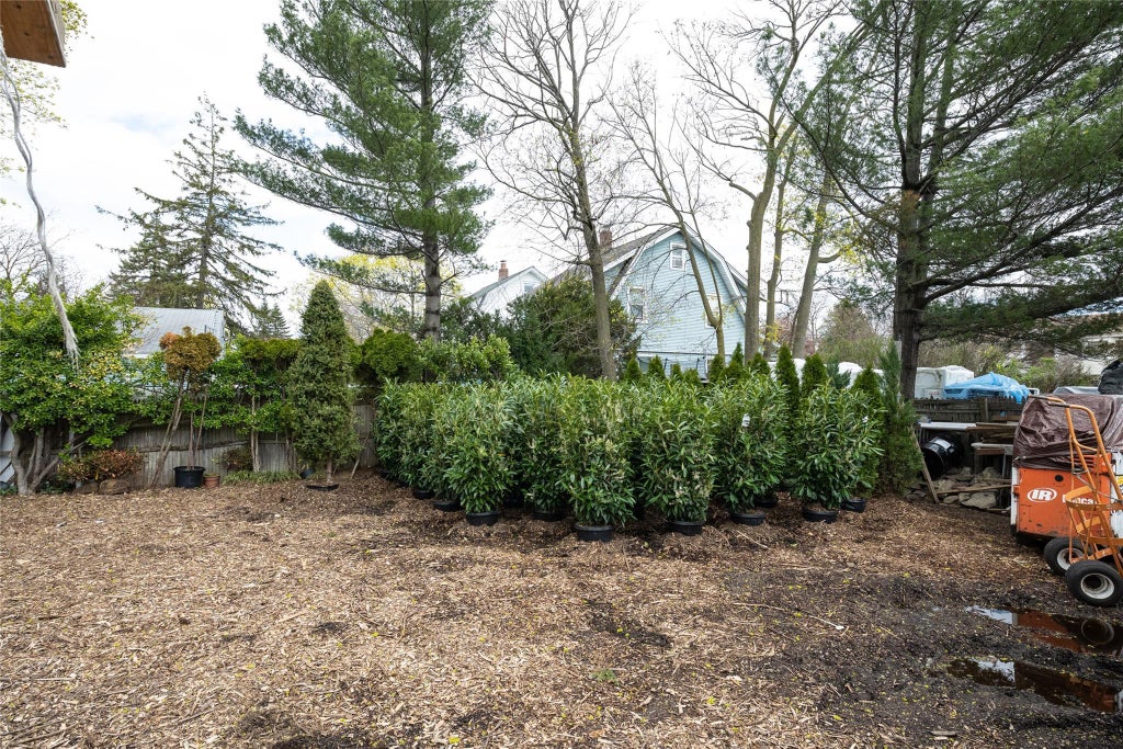 22 of 27 - 349 - 353 Hempstead Avenue, West Hempstead, NY