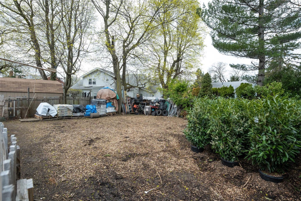 23 of 27 - 349 - 353 Hempstead Avenue, West Hempstead, NY