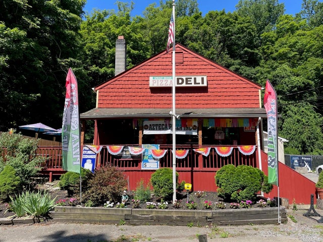 407 Sprout Brook Road, Garrison