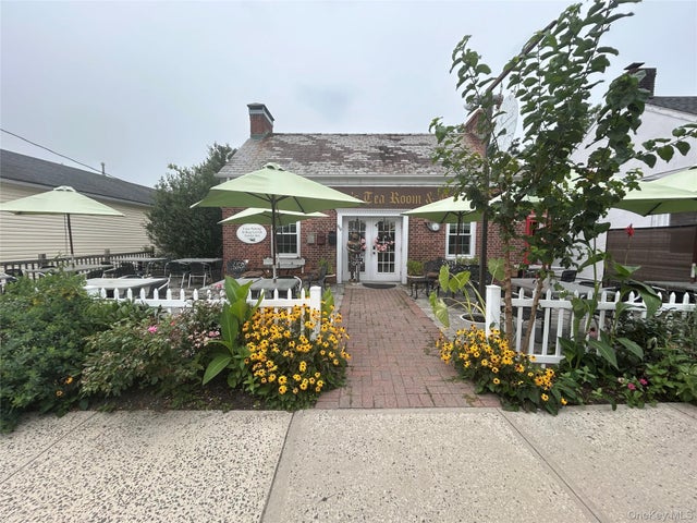 69 Gleneida Avenue, Carmel