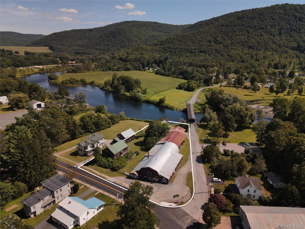 1 Bridge Street, Downsville