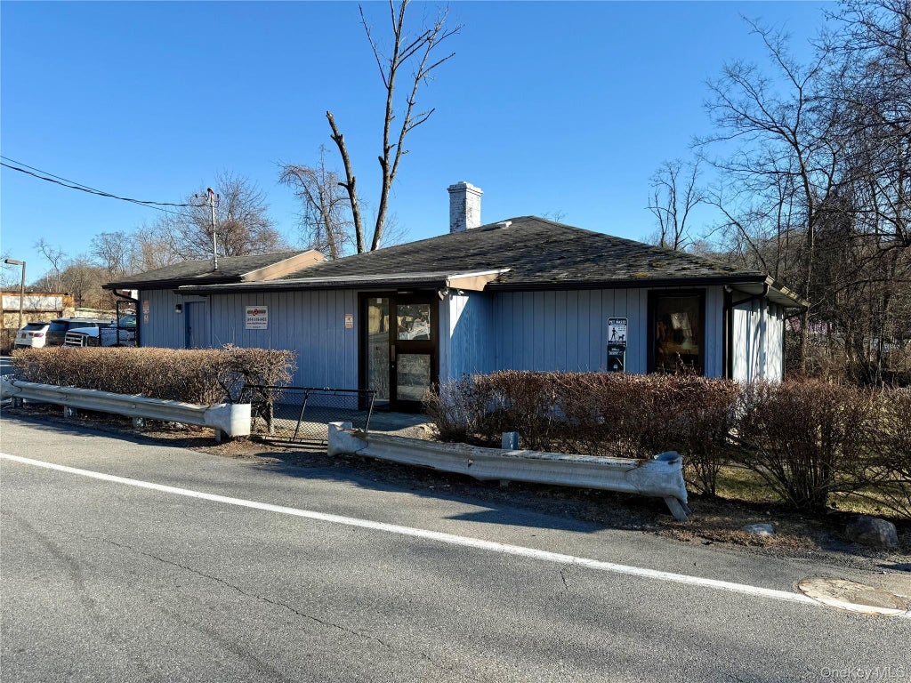 1 Dogwood Road, Cortlandt Manor