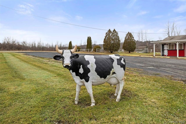 11051 State Route 9w, Coxsackie