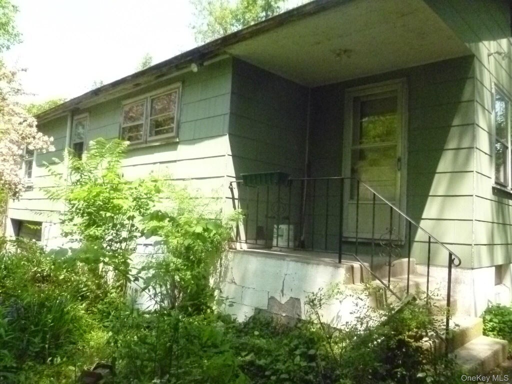 477 State Route 17k, Rock Tavern