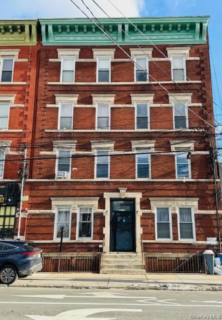 36-05 Vernon Boulevard, Long Island City