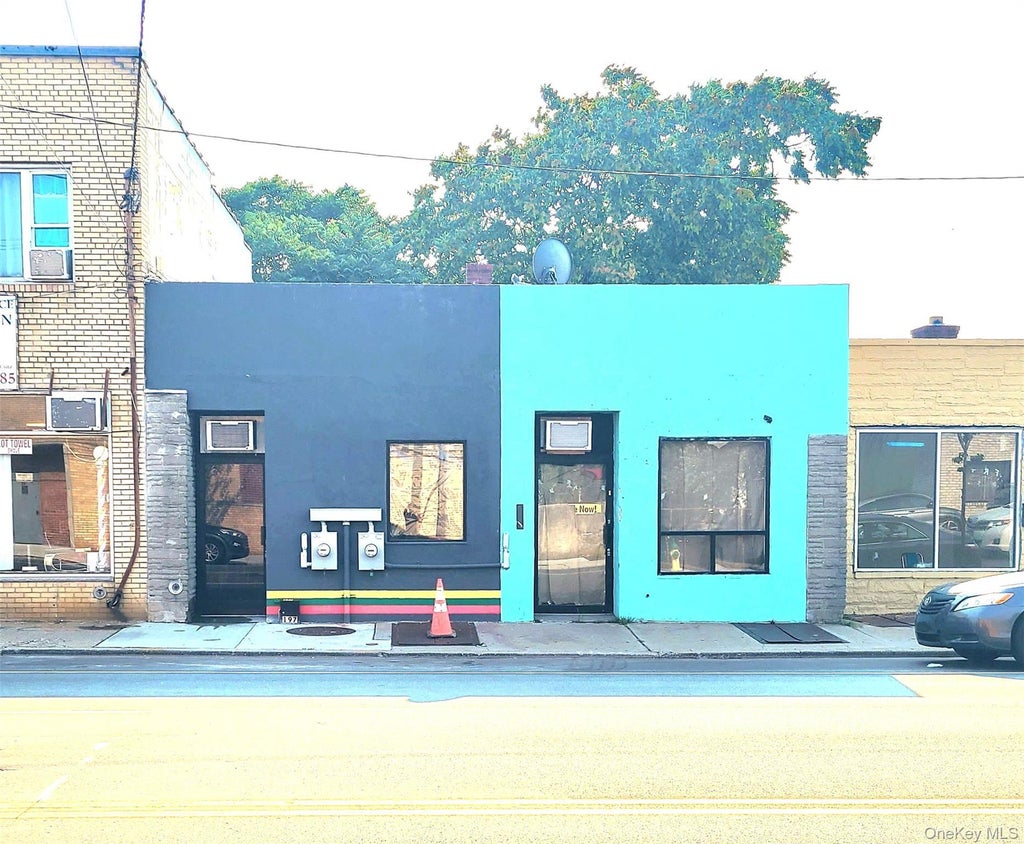 197 N Main Street, Freeport