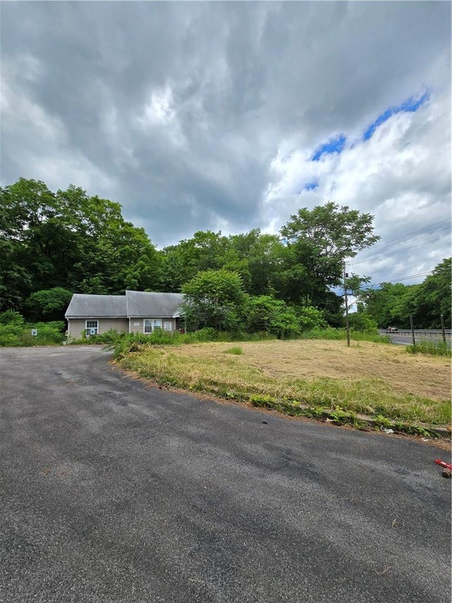 3523 Us-9w, Highland