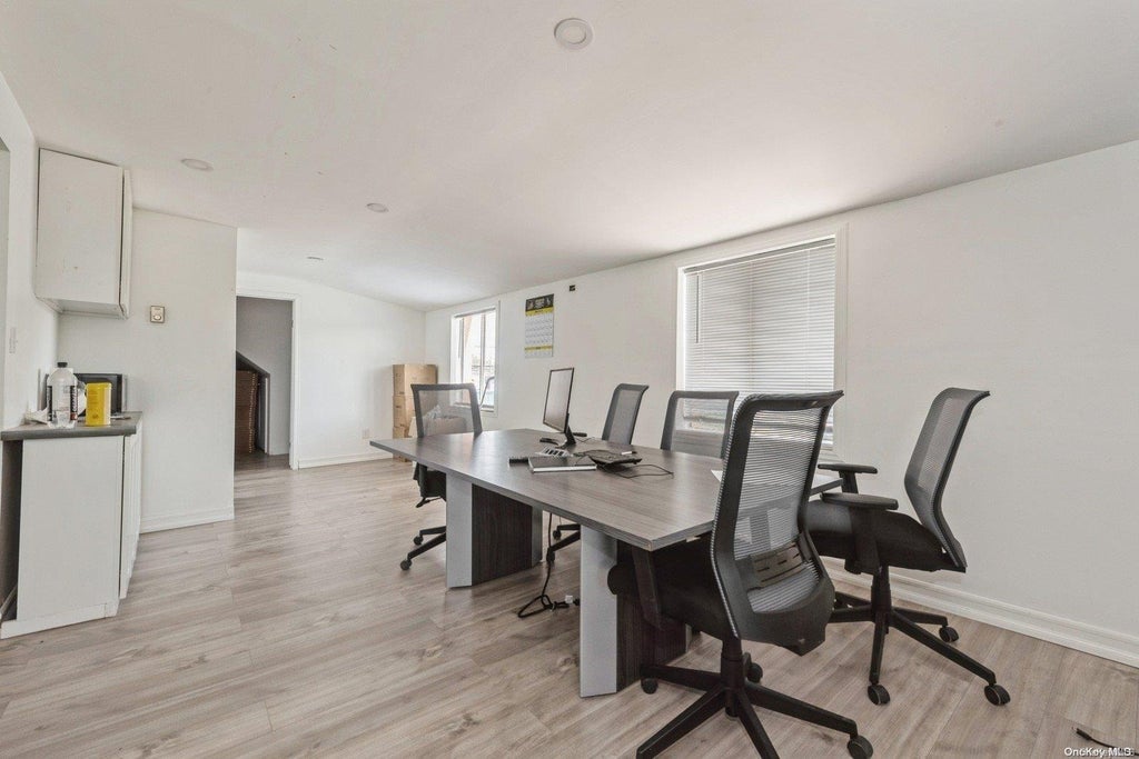 12 of 23 - 290 Meadow Avenue, East Meadow, NY
