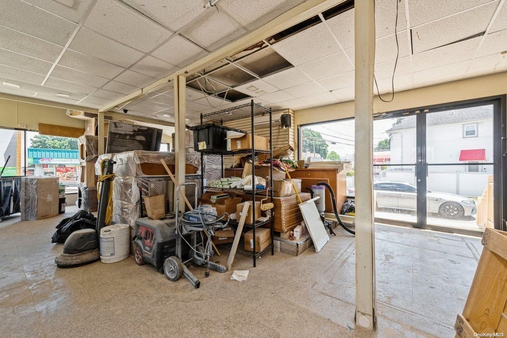 5 of 23 - 290 Meadow Avenue, East Meadow, NY