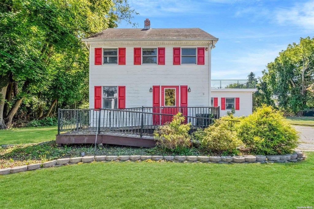 2 of 28 - 57190 Route 25, Southold, NY