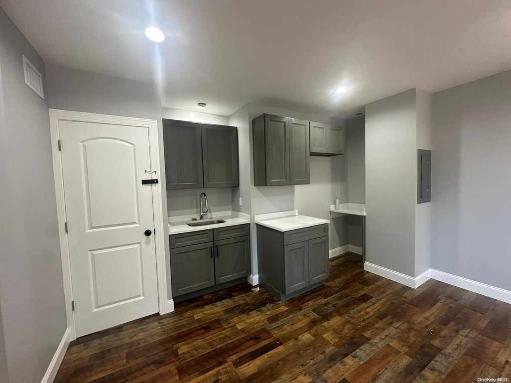 9 of 31 - 49 Landing Avenue, Smithtown, NY