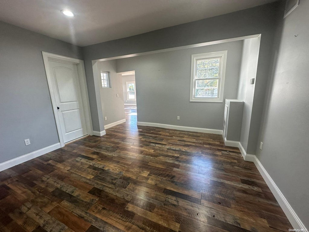 10 of 31 - 49 Landing Avenue, Smithtown, NY
